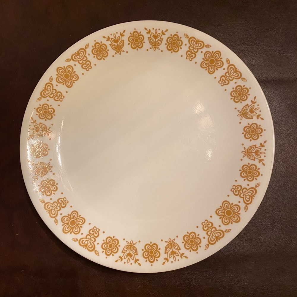 Butterfly gold dinner plate